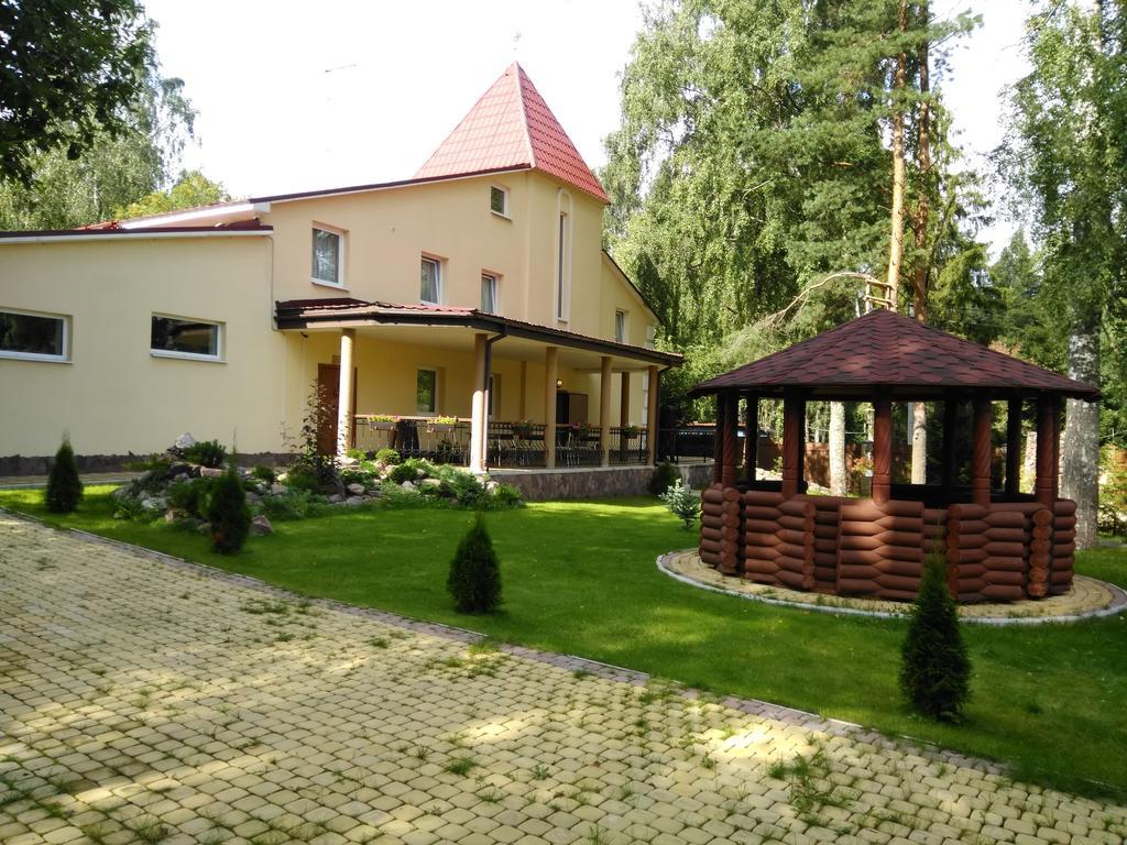 Kaut-Kompania Hotel Łomonosow Zewnętrze zdjęcie